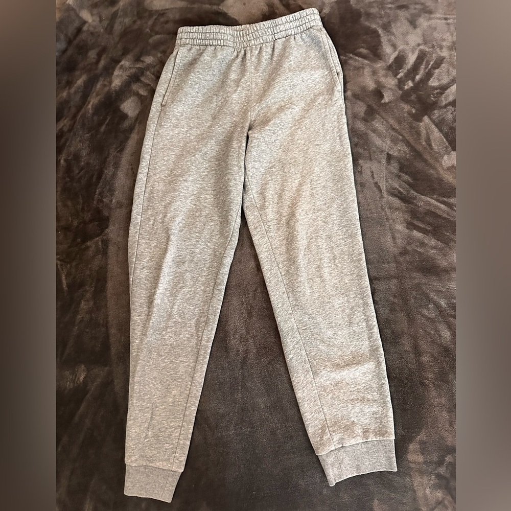 Boys youth large 14-16 Carhartt grey sweat pants